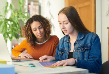 The Review Duration of UK University Staff for Student Personal Statements