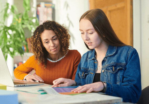 The Review Duration of UK University Staff for Student Personal Statements